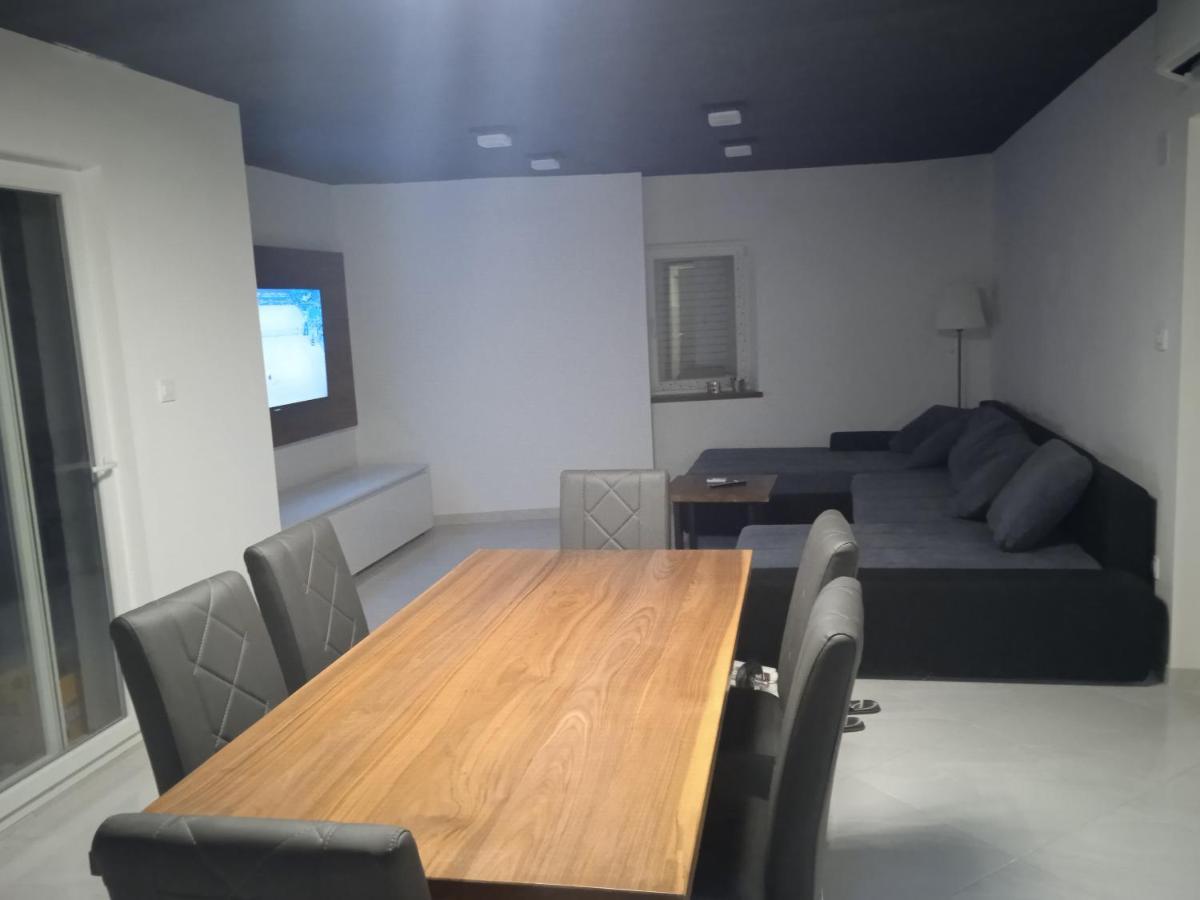 Apartmán Anton Povlja (Brac)
